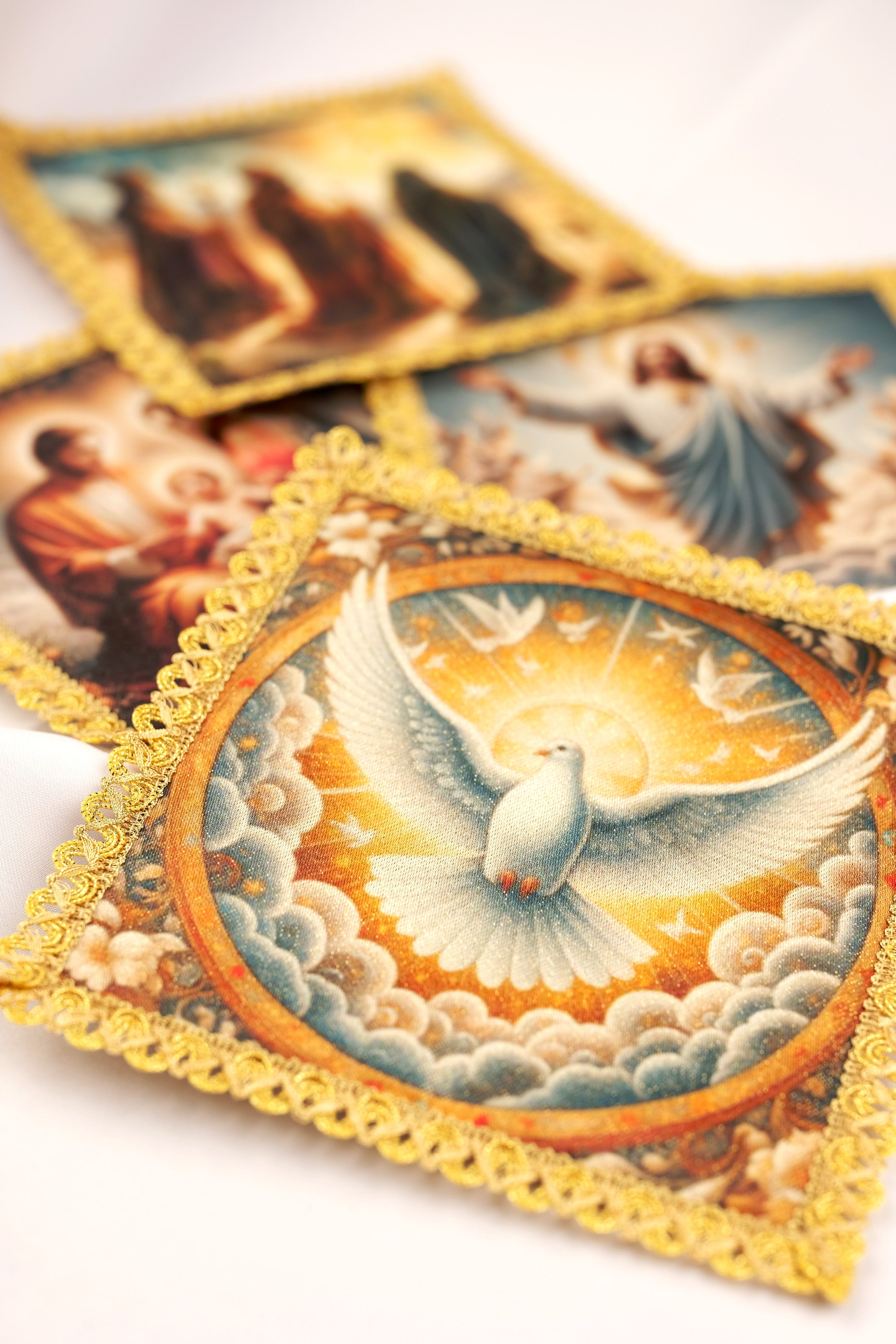 Zestaw czterech palek na różne uroczystości liturgiczne - ORNATY.PL